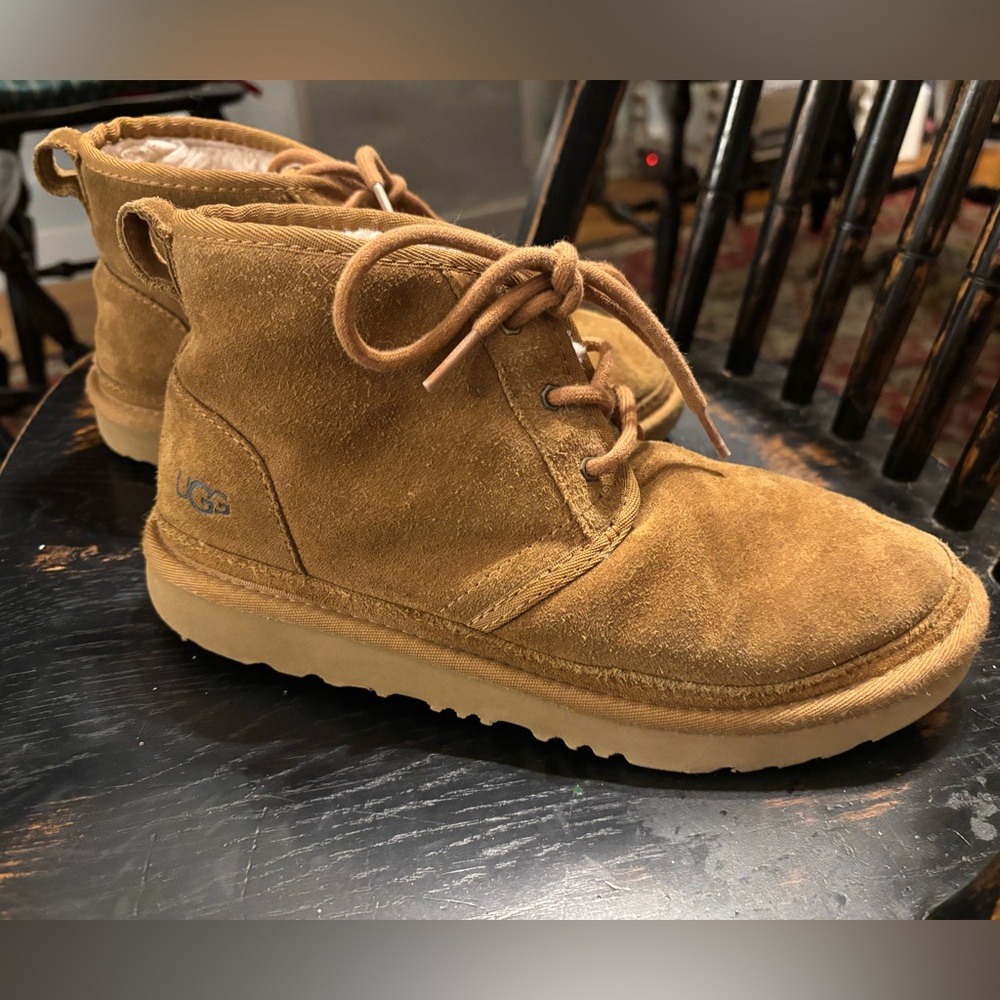 UGG Neumel Chestnut Boots Men’s 6 Women’s 7.5
